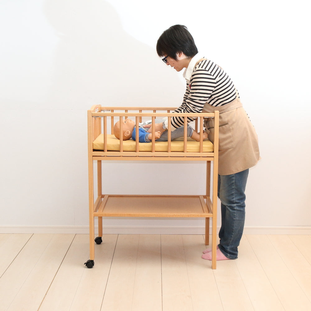 おむつ替え台 澤田工業【レンタル|ビニールレザーマット付】