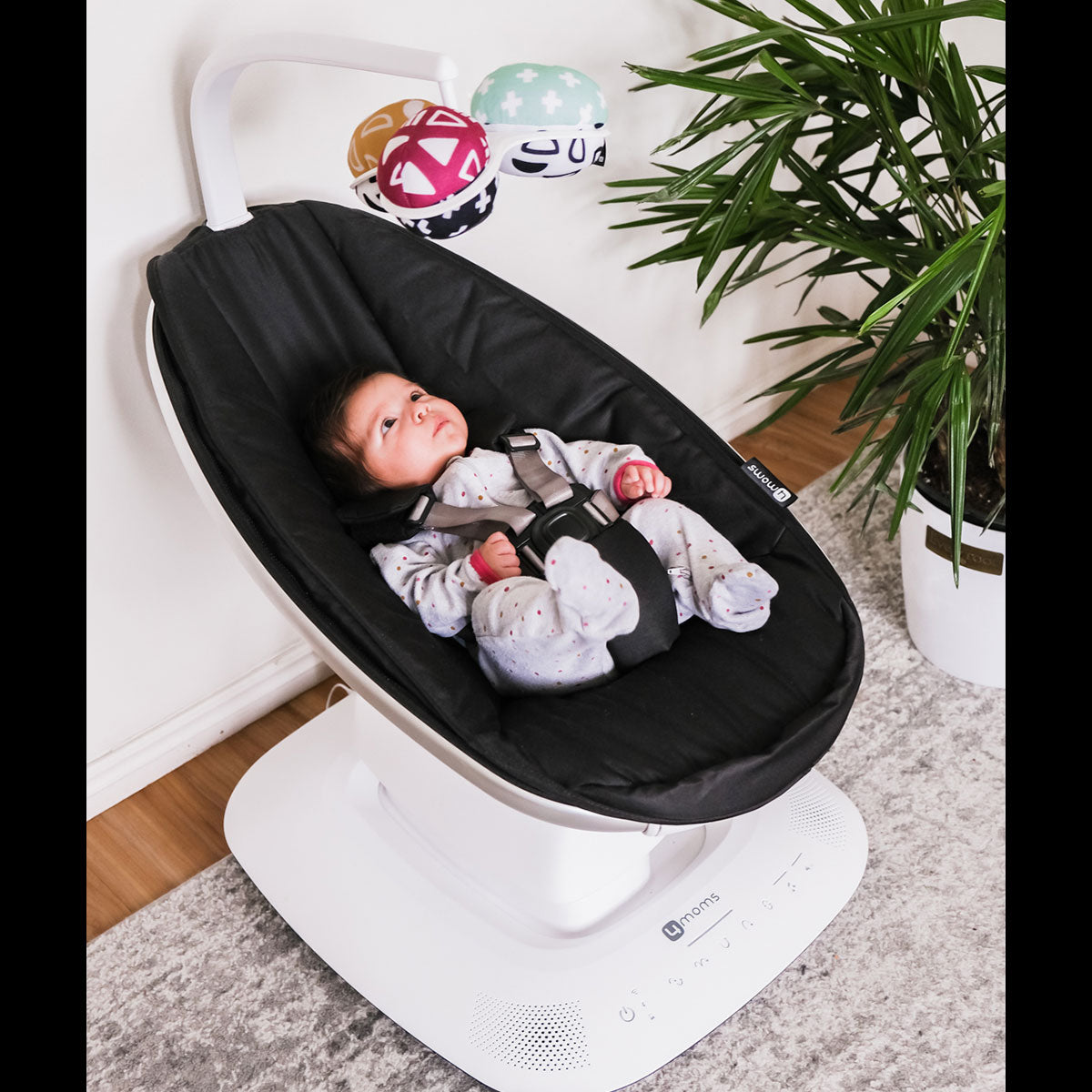 4moms フォーマムズ mamaRoo ママルー5 マルチモーションベビースイング スマートトレーディング 電動ベビーバウンサー【レンタル】