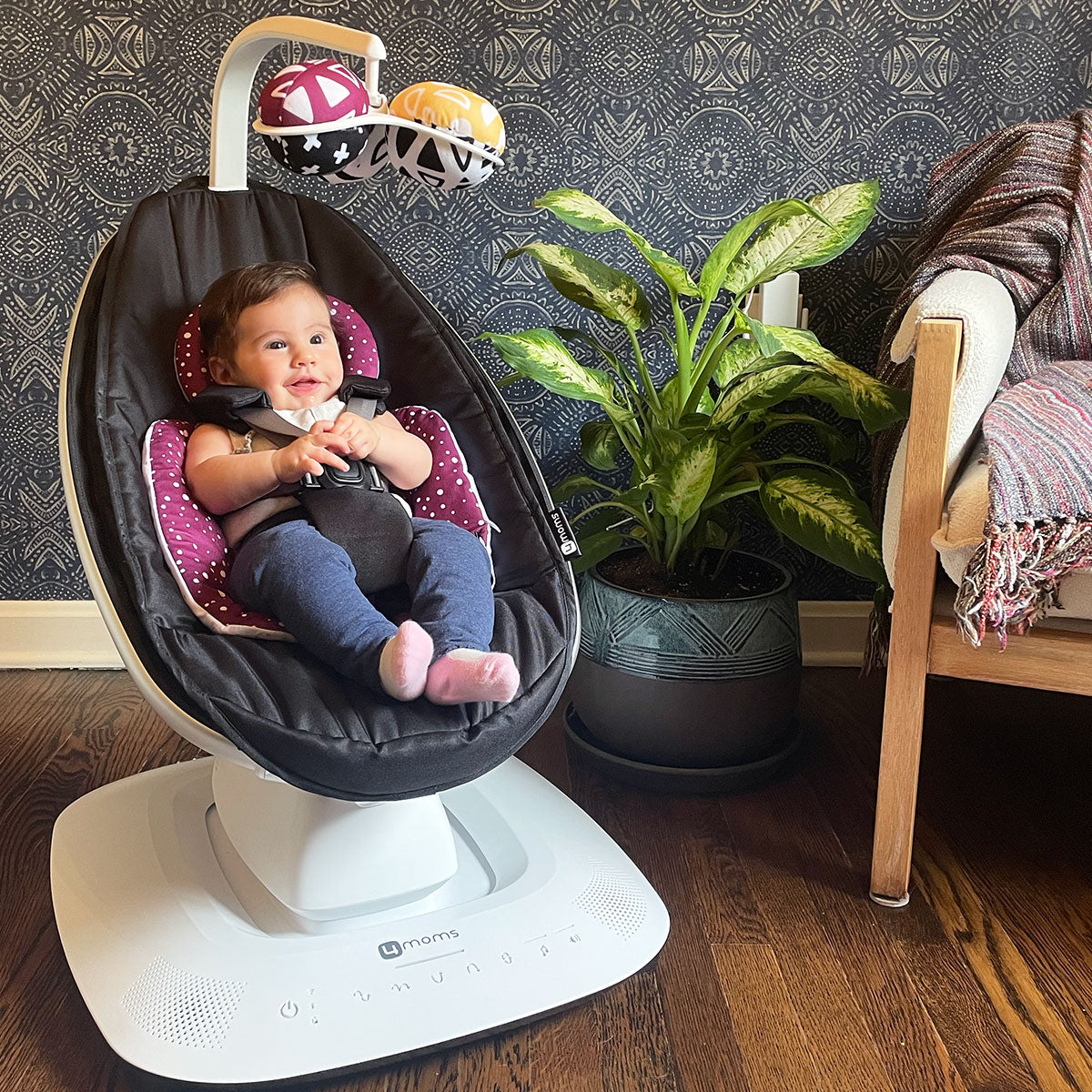 4moms フォーマムズ mamaRoo ママルー5 マルチモーションベビースイング スマートトレーディング 電動ベビーバウンサー【レンタル】