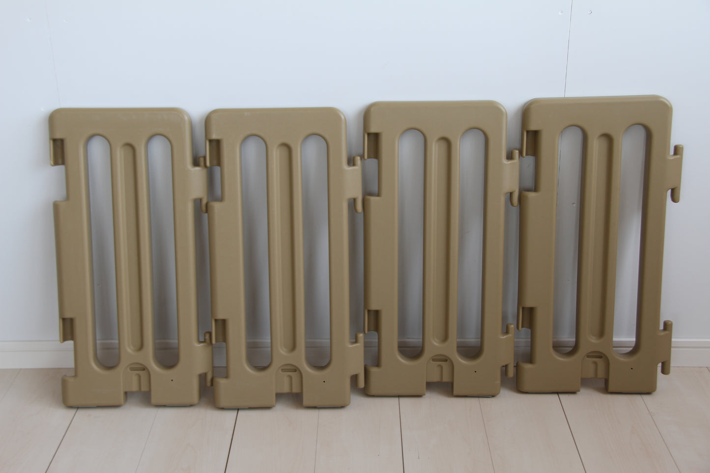 【中古品 限定3台】【本州送料無料】キッズパーテーション 日本育児 セーフティゲート【クリーニング済み・説明書付き】