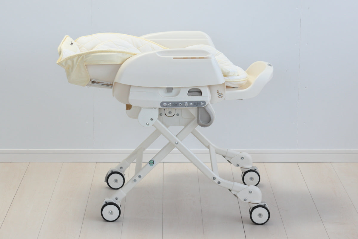 【本州往復送料無料】ネムリラ AUTO SWING イエロー コンビ(Combi) 電動 ハイローチェア・ベビーラック【レンタル】