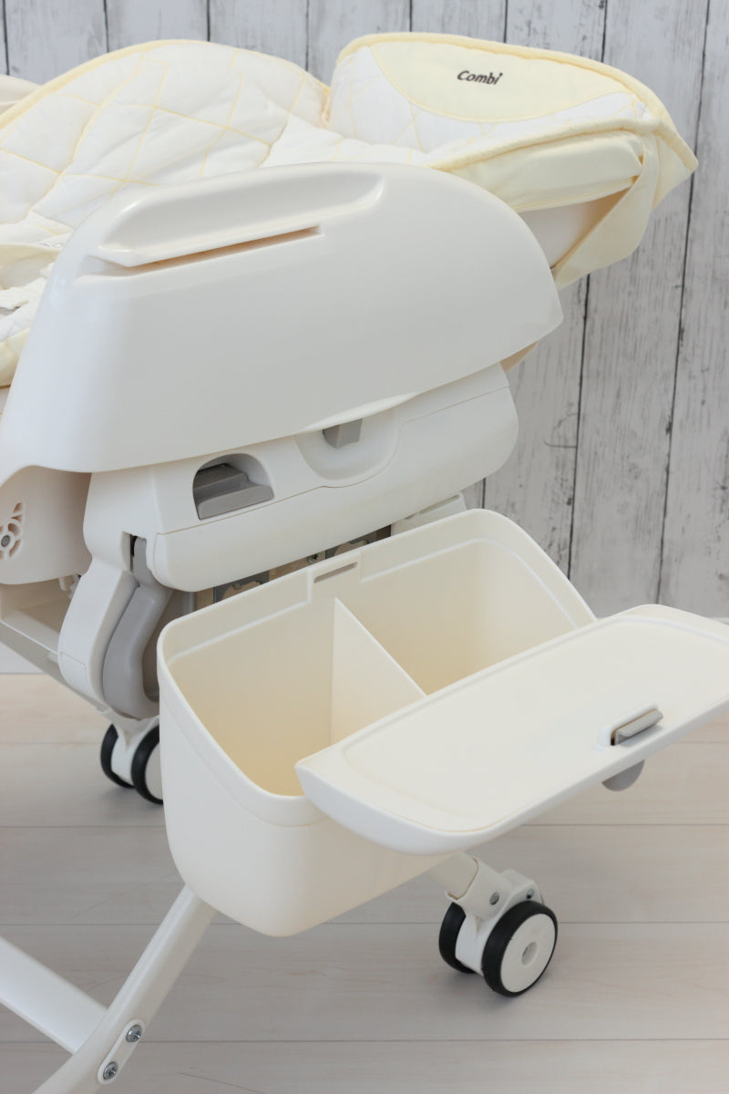 【本州往復送料無料】ネムリラ AUTO SWING イエロー コンビ(Combi) 電動 ハイローチェア・ベビーラック【レンタル】