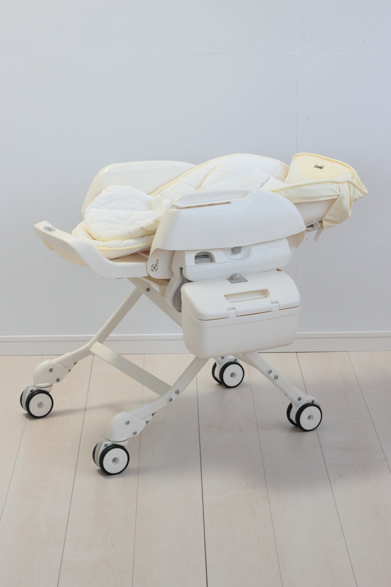 【本州往復送料無料】ネムリラ AUTO SWING イエロー コンビ(Combi) 電動 ハイローチェア・ベビーラック【レンタル】
