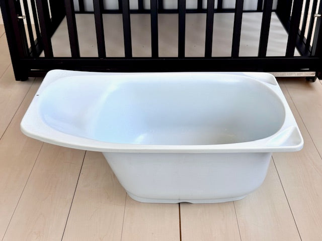 【中古品 限定2台】【店舗受け取り限定】出産準備まるごとセット　新生児から必要なアイテムがフルセット。すべてクリーニング済みで安心・清潔。取扱説明書付き。