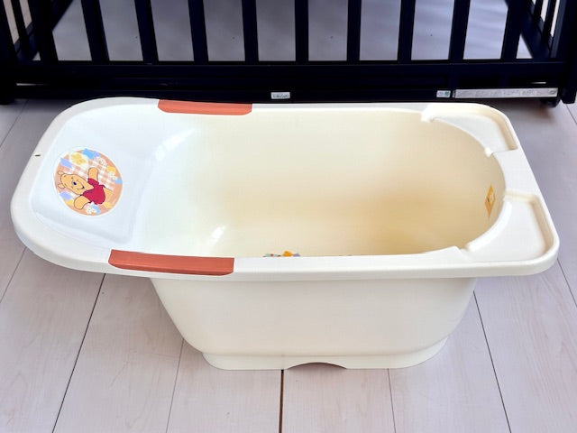 【中古品 限定2台】【店舗受け取り限定】出産準備まるごとセット　新生児から必要なアイテムがフルセット。すべてクリーニング済みで安心・清潔。取扱説明書付き。