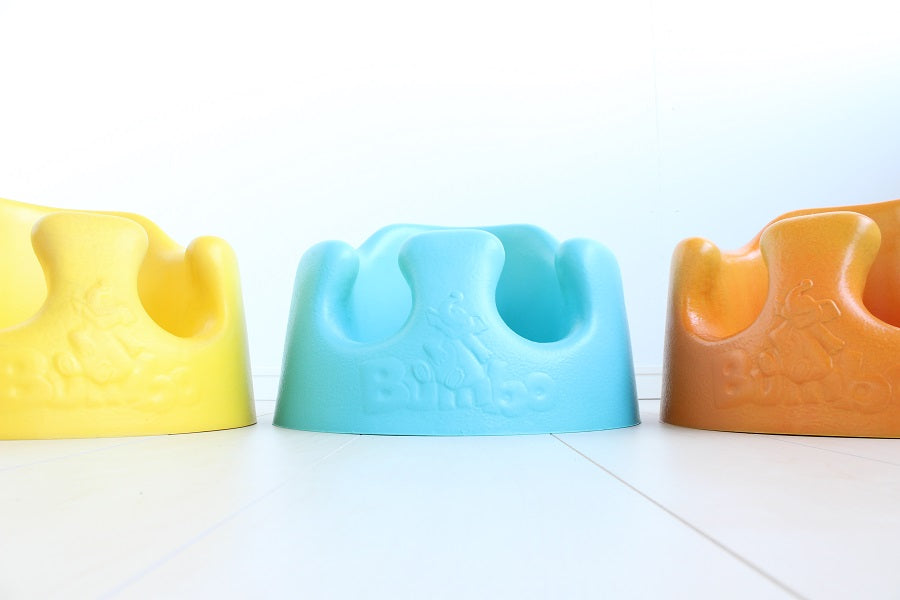 BUMBO　バンボ　ベビーソファ テーブル付き ！　バンボベビーソファー(お色は選べません)　お手入れ簡単　【ベビー用品 ベビーチェアレンタル】  やわらかい　25-56-3